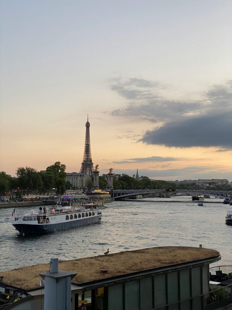 Cruise On The Seine River
